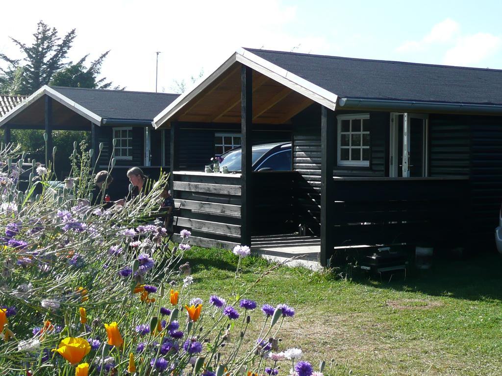 Lonstrup Camping Cottages & Rooms Exterior photo