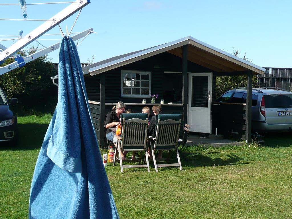 Lonstrup Camping Cottages & Rooms Exterior photo